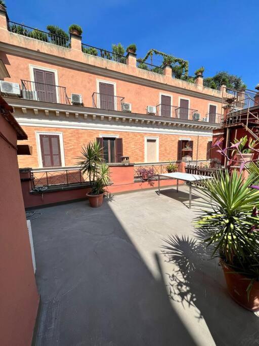 Campo De' Fiori Rooftop Holiday home *