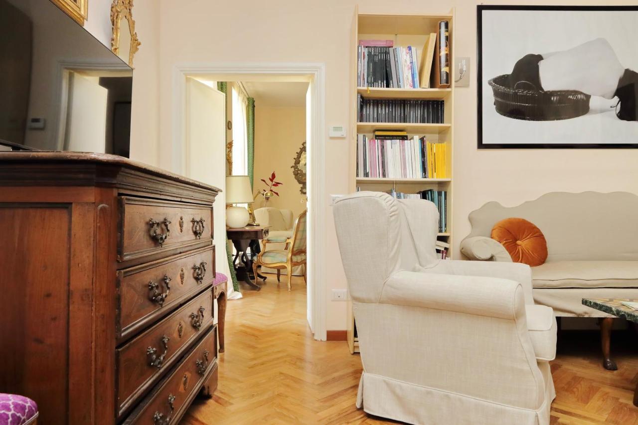 Apartment On The Steps