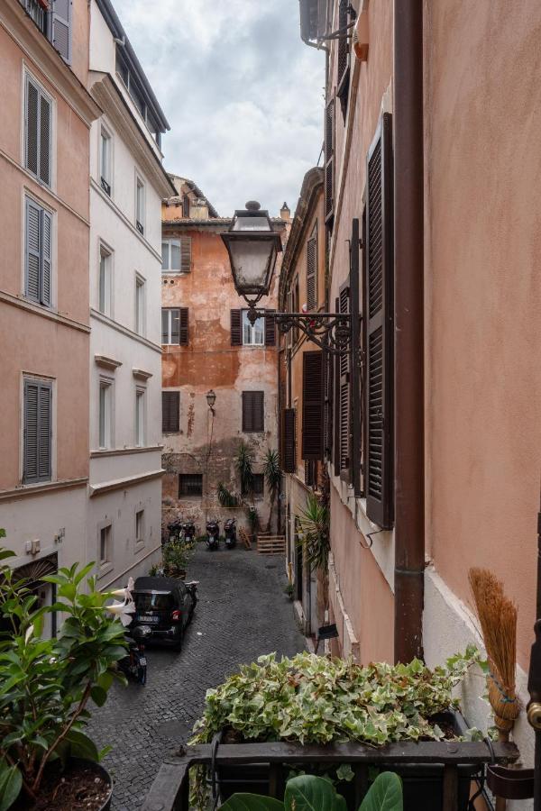 Fontanella Borghese Elegant & Beautiful Appartement Rome
