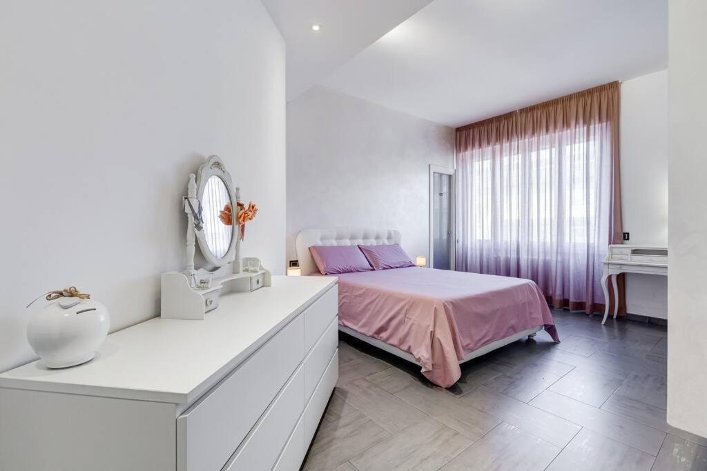 Apartment Violin Key House *