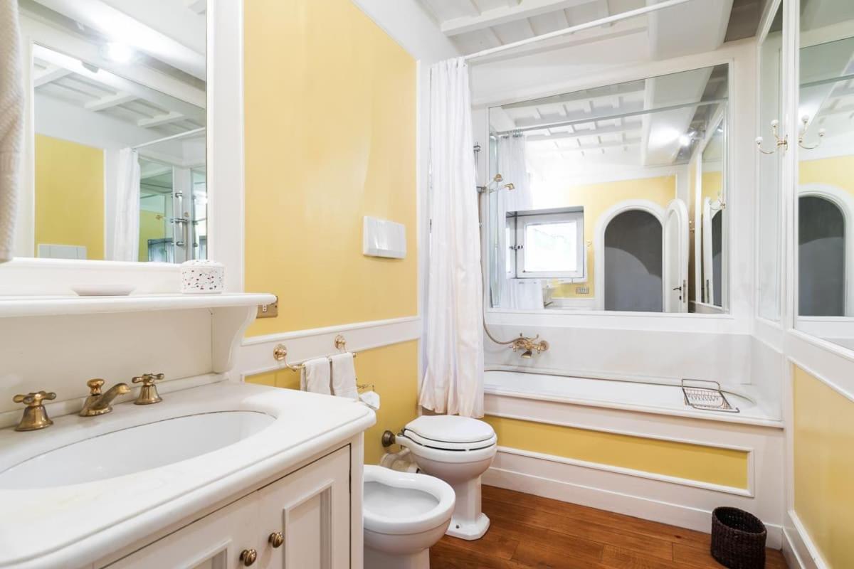 Apartment Pantheon Large Terrace Penthouse Rome