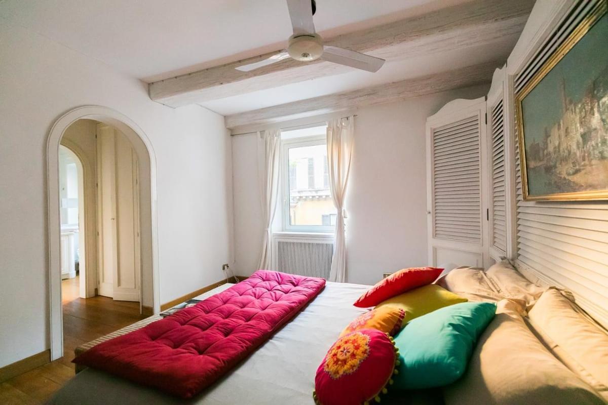Pantheon Large Terrace Penthouse Apartment Rome