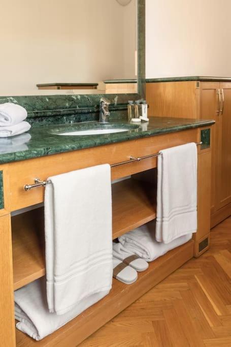 Appartement Casa Colonna, A Burghesius