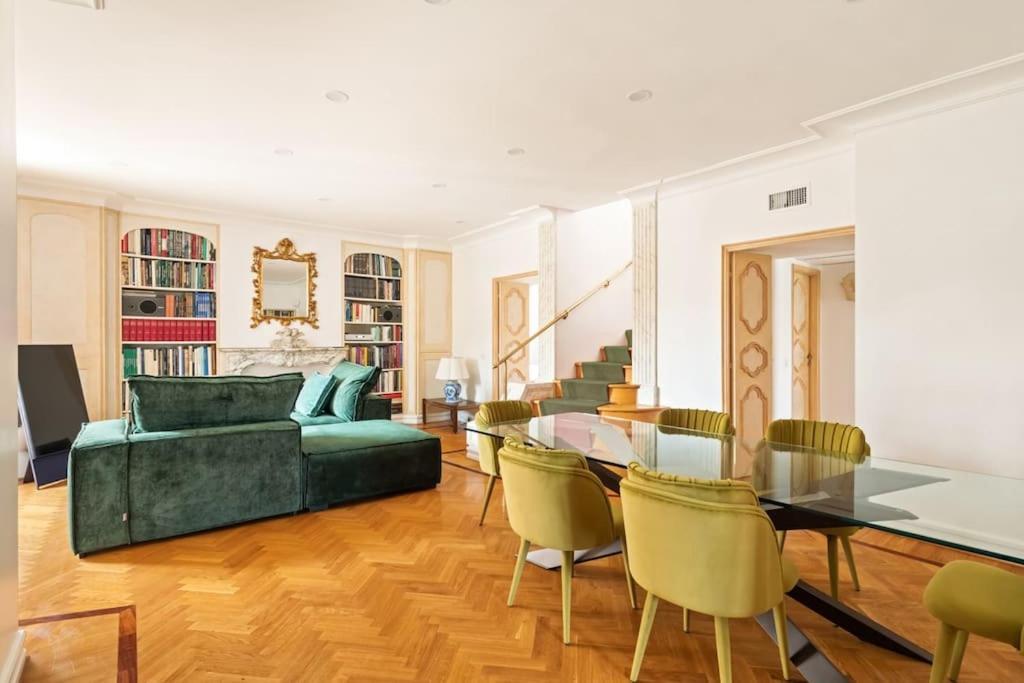 Apartment Casa Colonna, A Burghesius Home