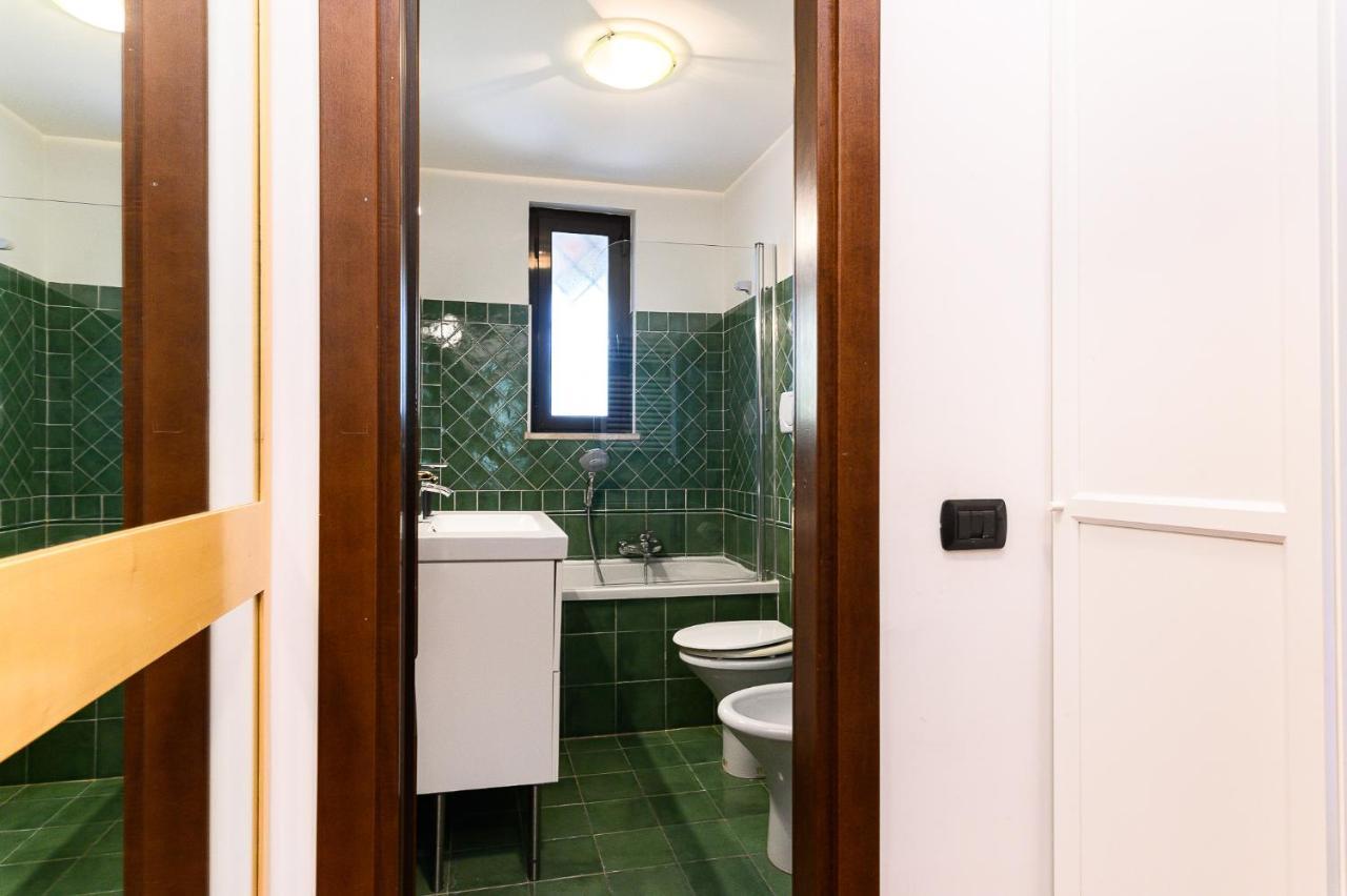 Cozy With Balcony By Ndp Rent Appartement Rome