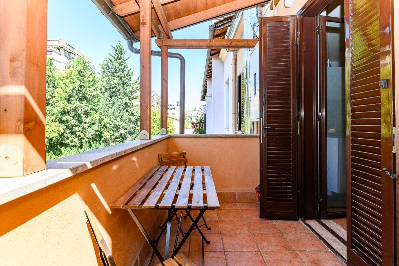 Appartement Cozy With Balcony By Ndp Rent Rome