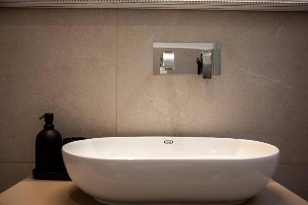 Apartamento Modern And Stylish Flat Next To Metro Roma