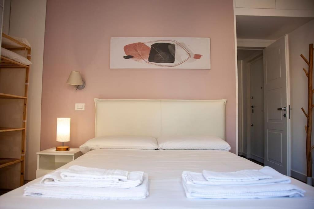 Modern And Stylish Flat Next To Metro Apartamento Roma