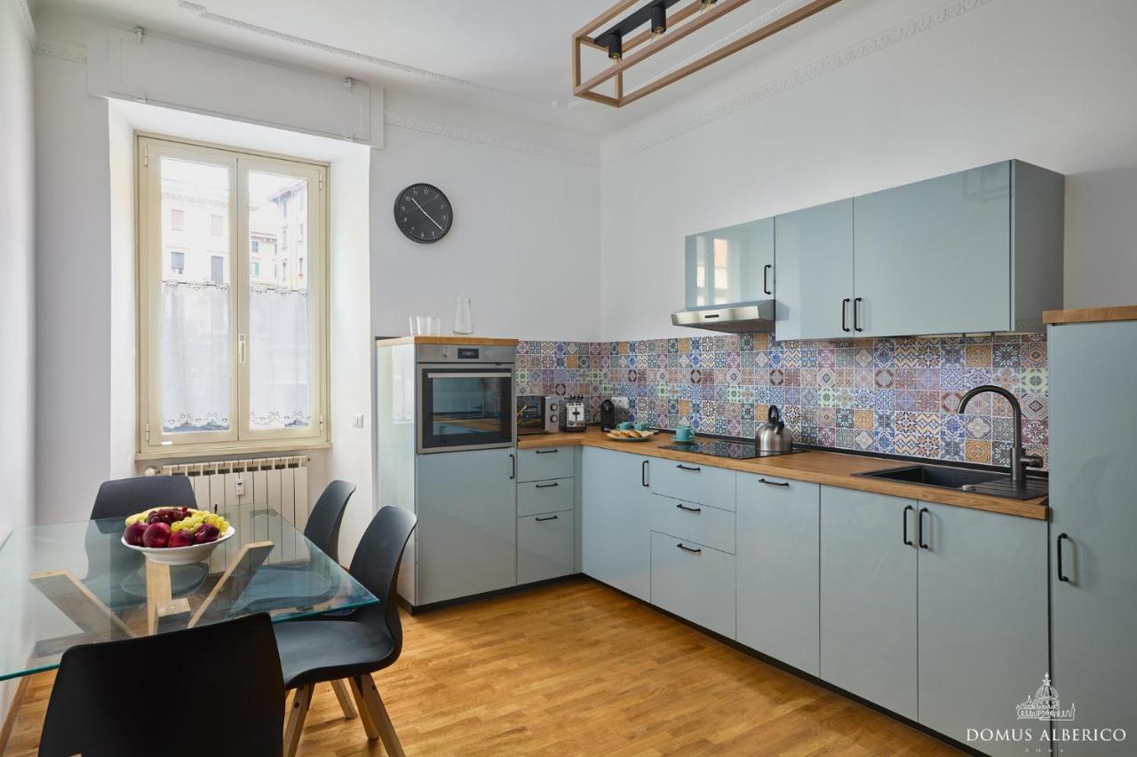 Apartment Domus Alberico 11 *