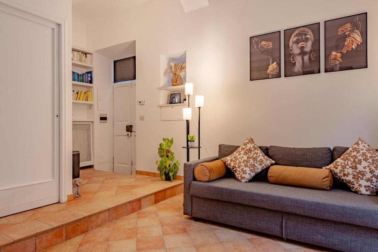 Apartment Vatican Garden Home Rome
