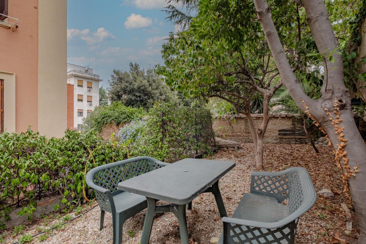 Apartment Vatican Garden Home Rome