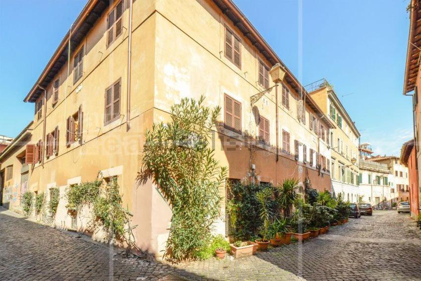 Trastevere Apartment