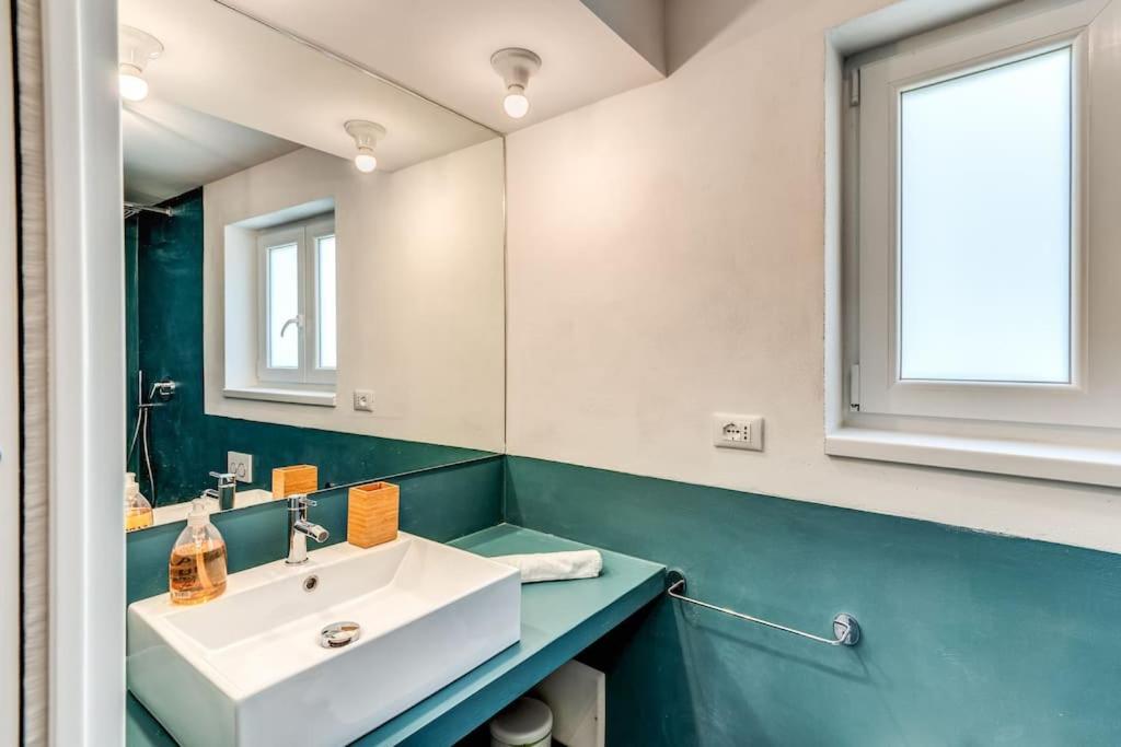 Trastevere 2 Bdr Orto Botanico With Private Patio Rome