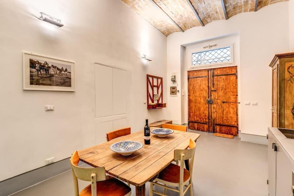 Trastevere 2 Bdr Orto Botanico With Private Patio Rome