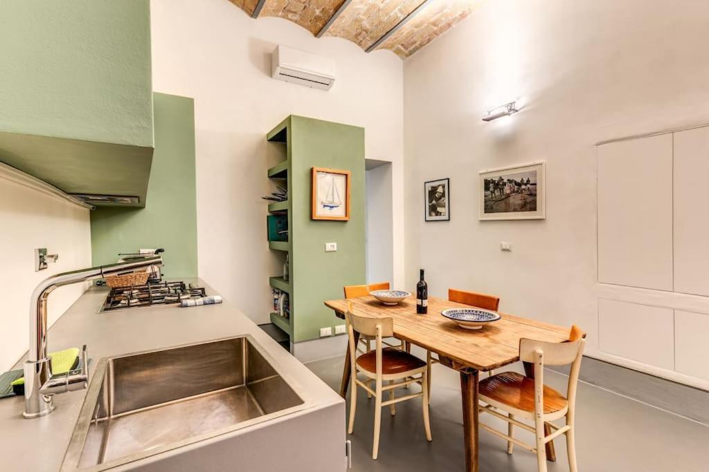 Trastevere 2 Bdr Orto Botanico With Private Patio Apartment