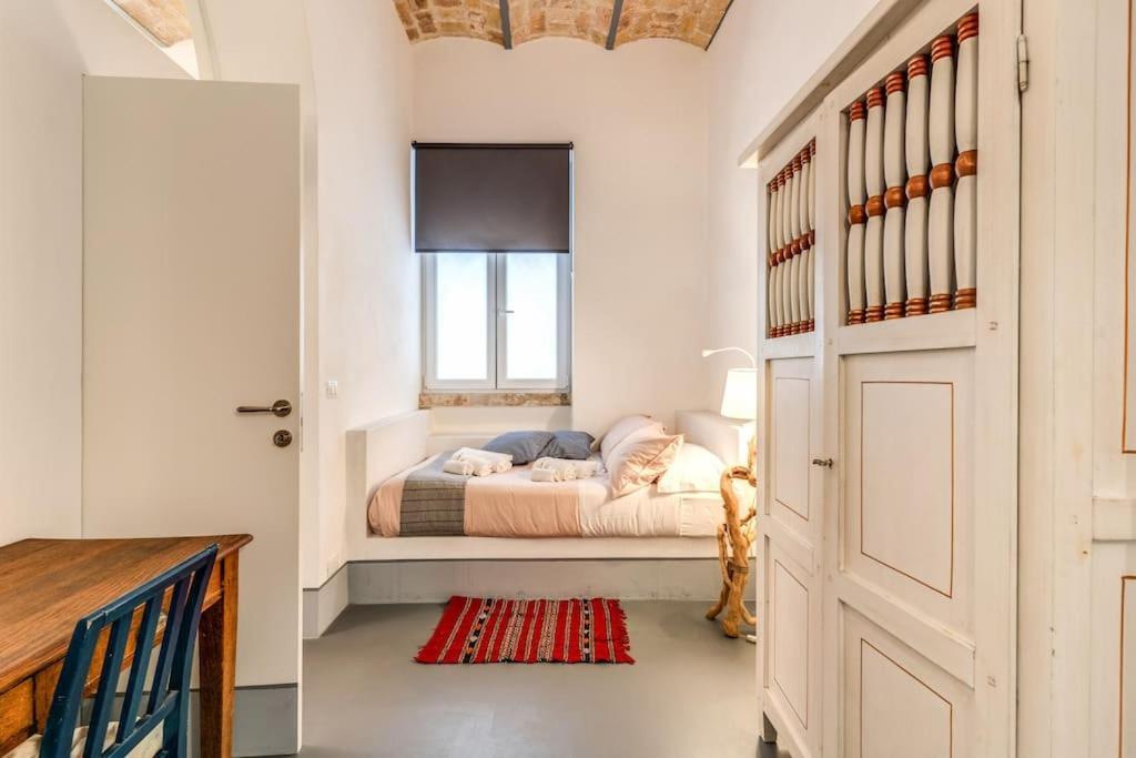 Trastevere 2 Bdr Orto Botanico With Private Patio Apartment