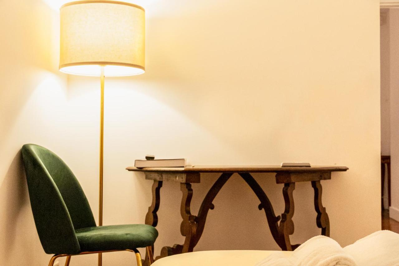Apartment Charme & Chic San Giacomo Rome