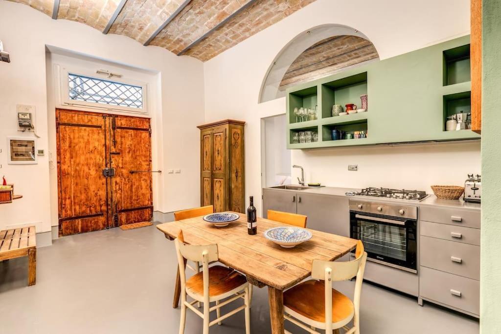 Apartment Trastevere 2 Bdr Orto Botanico With Private Patio