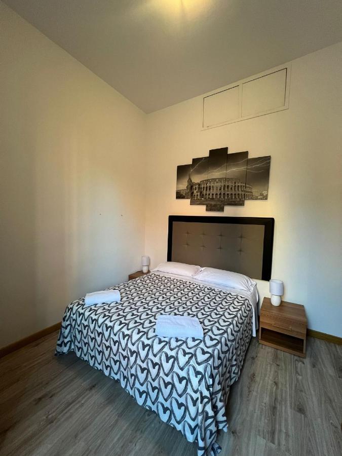 Frale In Apartment Rome