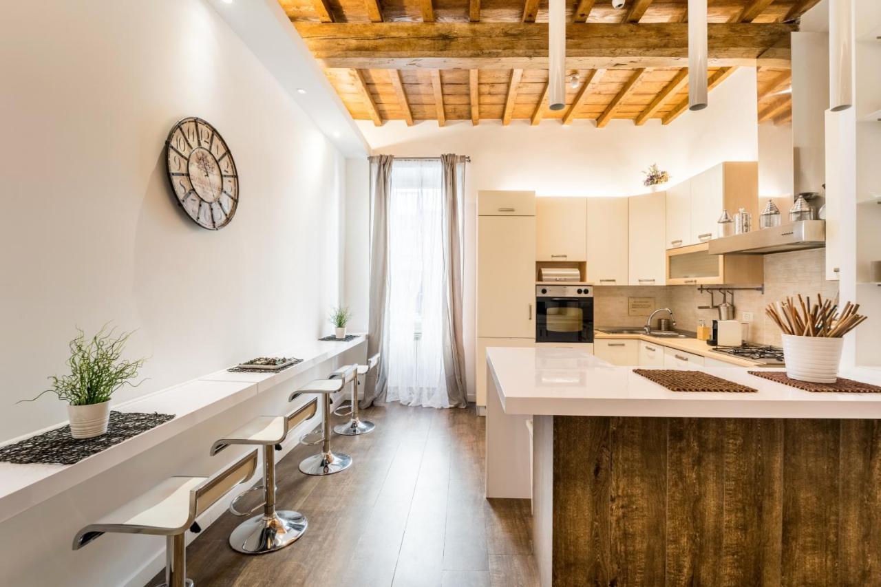 About Colosseo - Al Colosseo Nel Cuore Di - Free Wifi Apartment