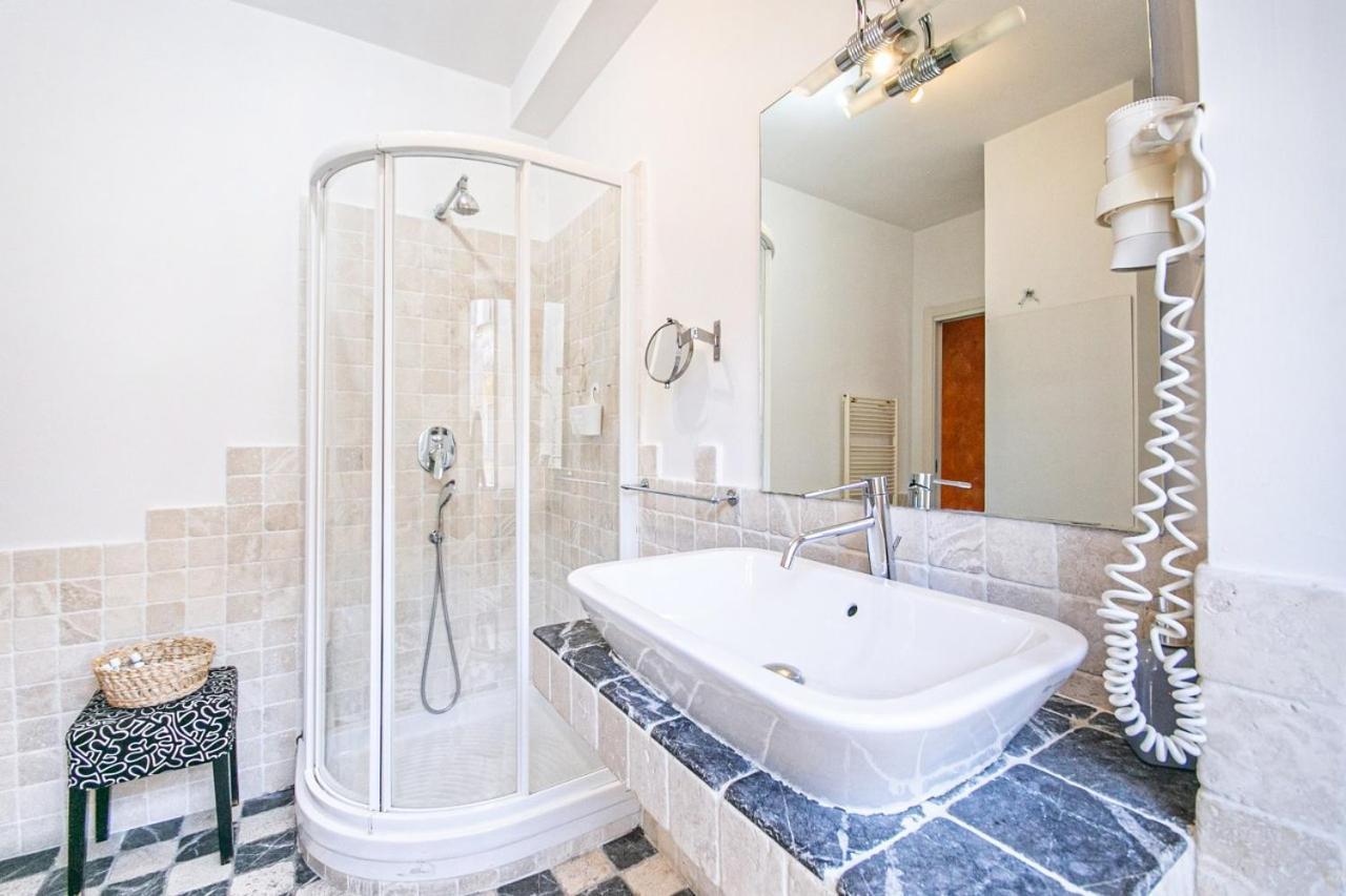 Apartment Vatican Glamorous At Passeggiata Del Gelsomino - Free Parking, 4 Guests, - Jubilee Ideal *