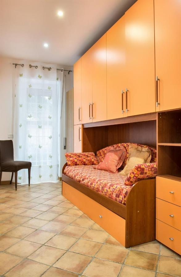 Apartment Con Giardino Via Silvestri Rome