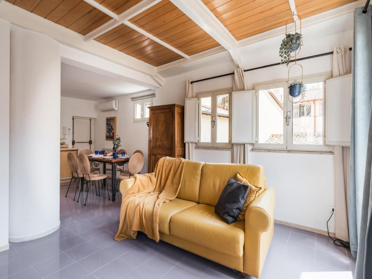 Appartamento The Rent - Two-bedroom With Terrace Near Trevi Fountain Roma