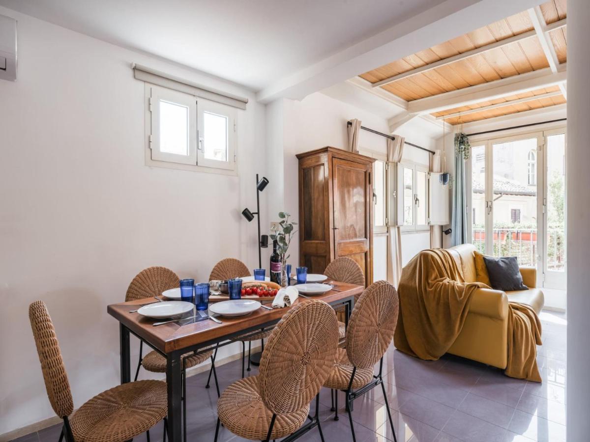 The Rent - Two-bedroom With Terrace Near Trevi Fountain * Roma
