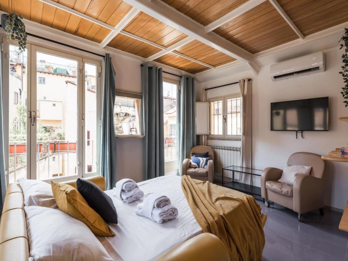 The Rent - Two-bedroom With Terrace Near Trevi Fountain Roma