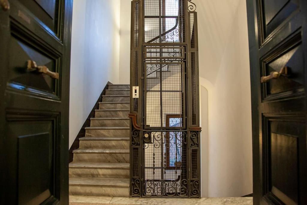 Appartement Peaceful In Piazza Venezia's Alleys Rome