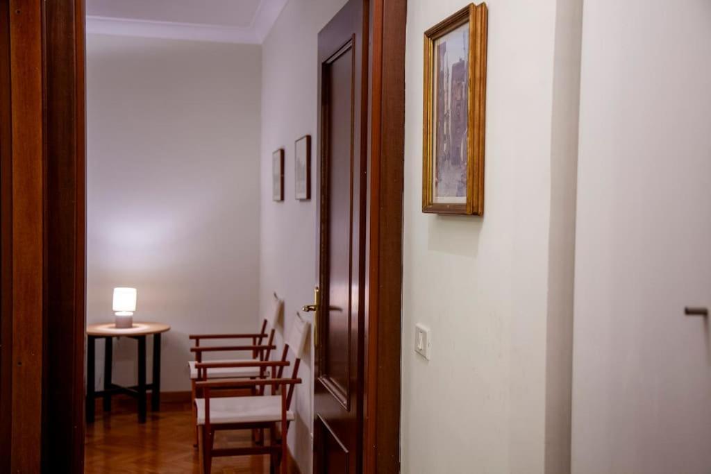 Appartement Peaceful In Piazza Venezia's Alleys *