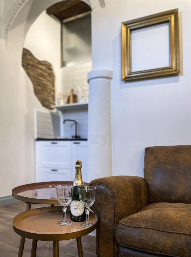 Domuslu' - Casa Di Charme Nel Cuore Di Appartamento *