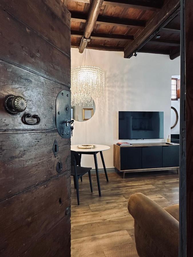 Domuslu' - Casa Di Charme Nel Cuore Di *