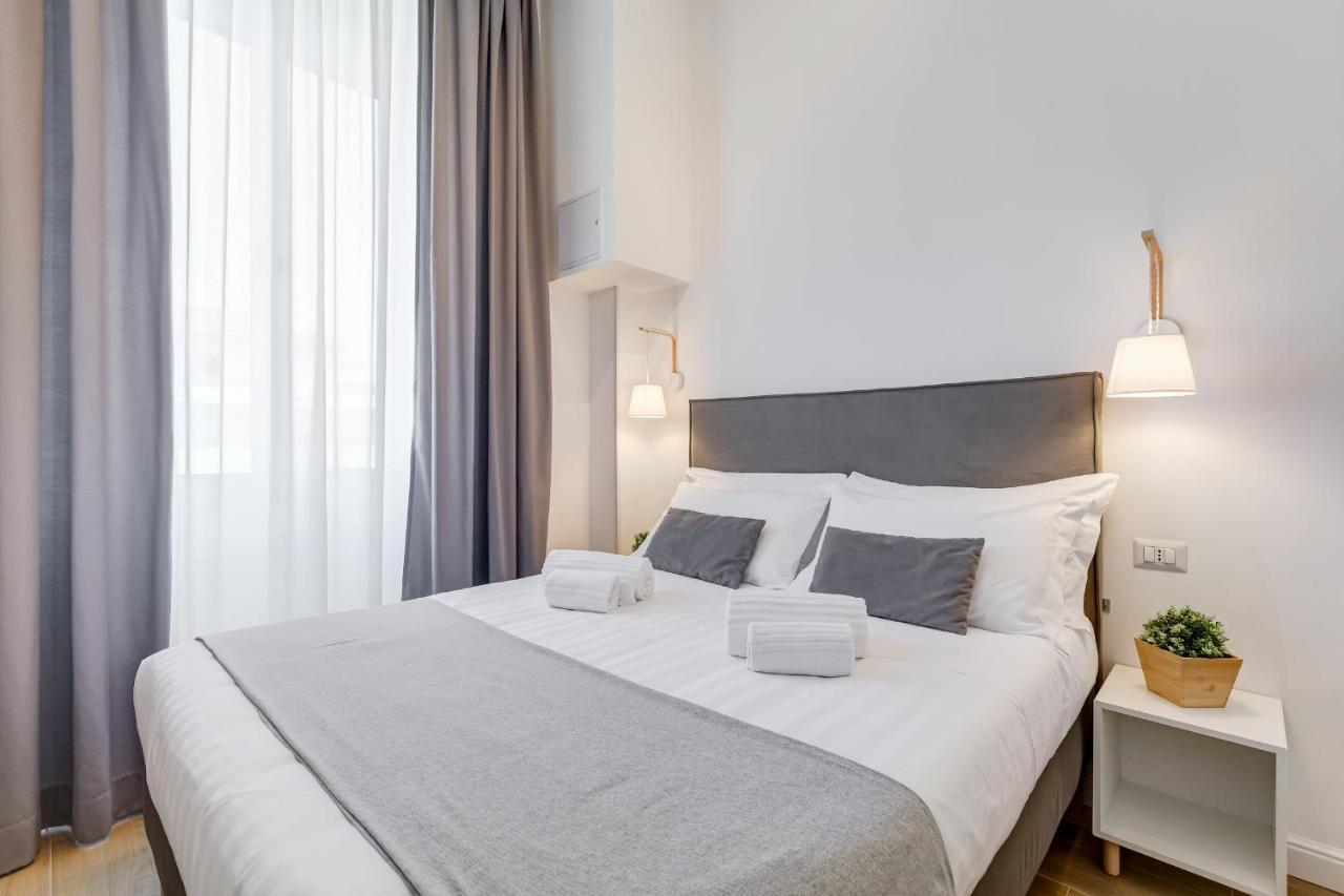 Colonna Luxury Apartment
