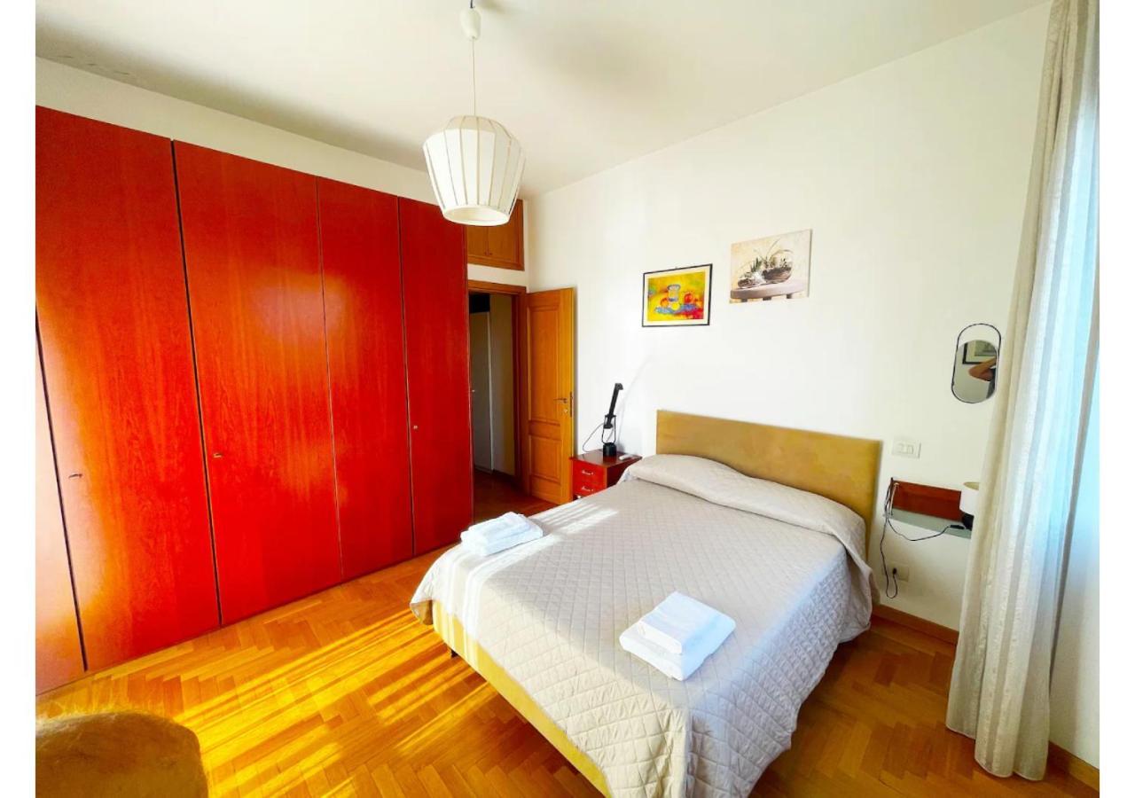 Cozy Casetta - Bright And Near Metro C *