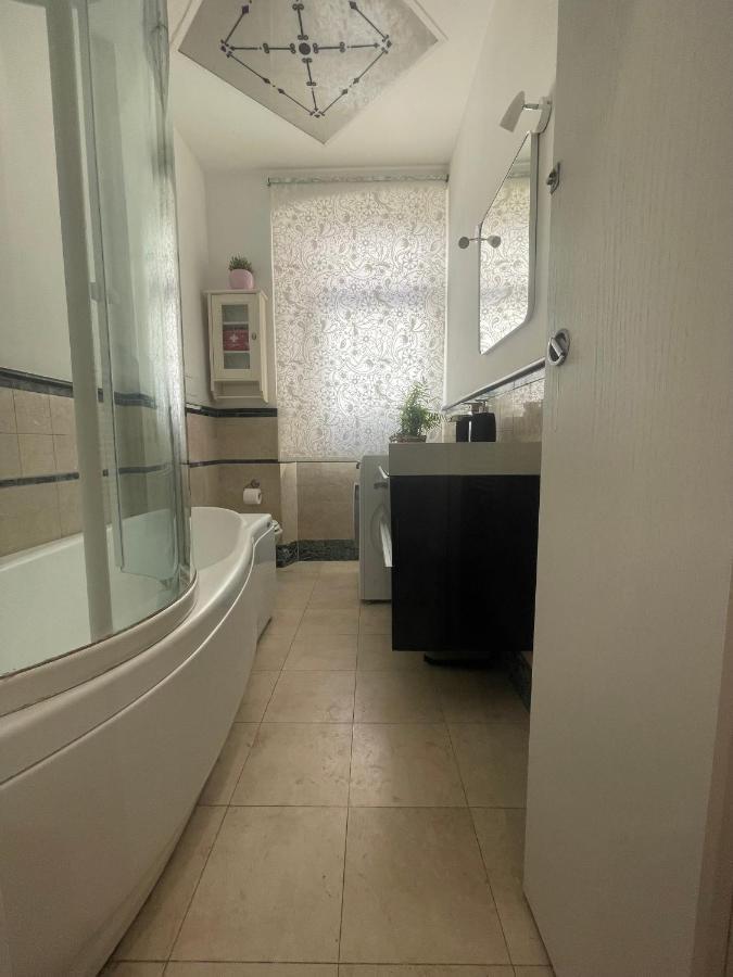 Apartamento Gens Julia Roma