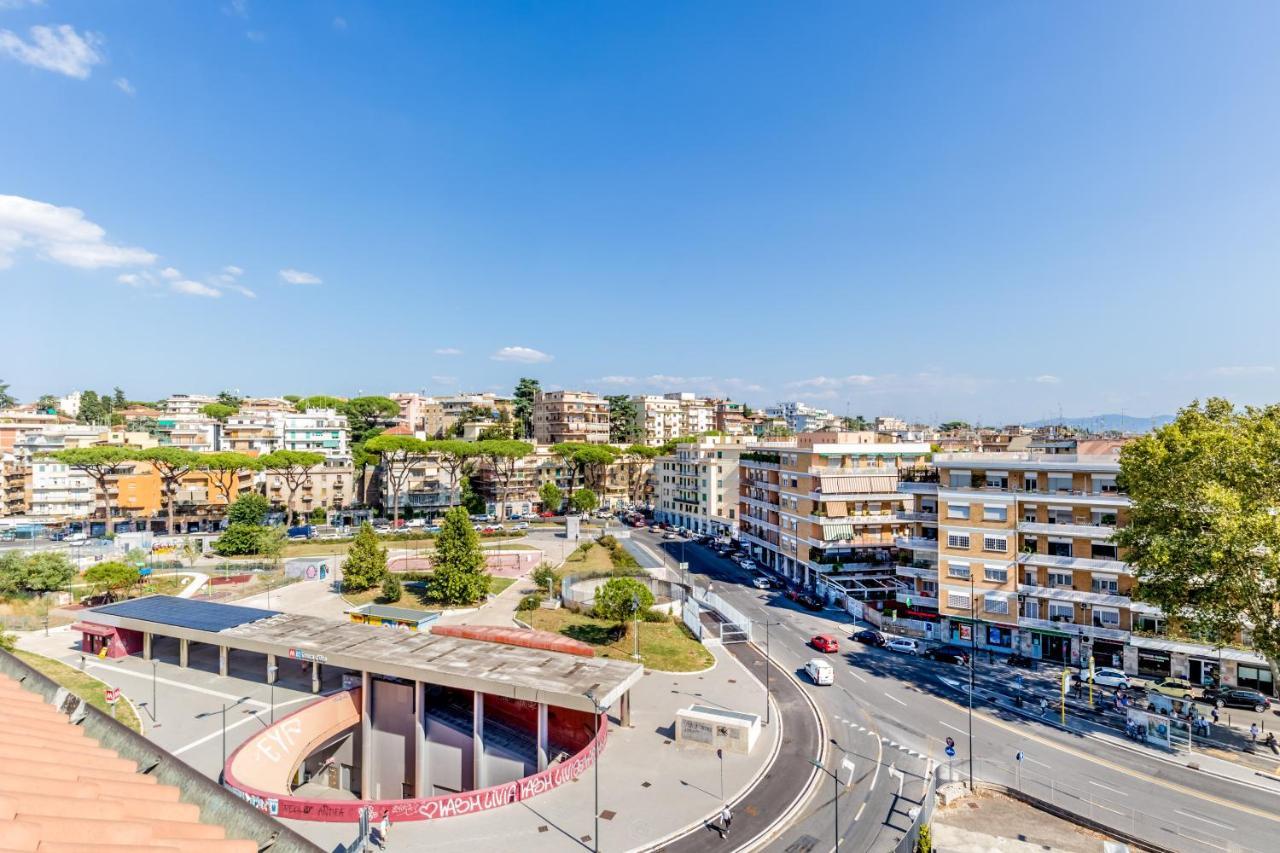 Bbhome Penthouse Bright And Elegant Metro Conca D'oro Apartamento