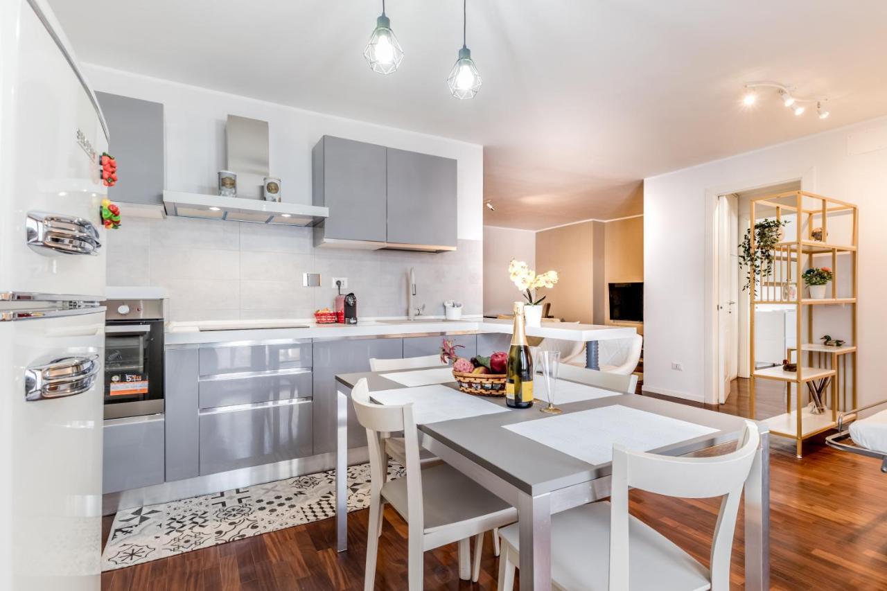 Bbhome Penthouse Bright And Elegant Metro Conca D'oro Roma