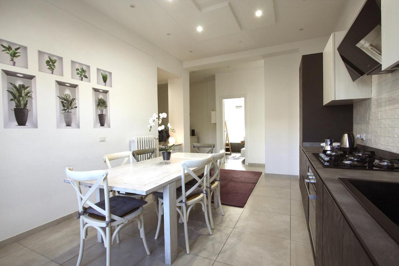 Apartment Piramide House