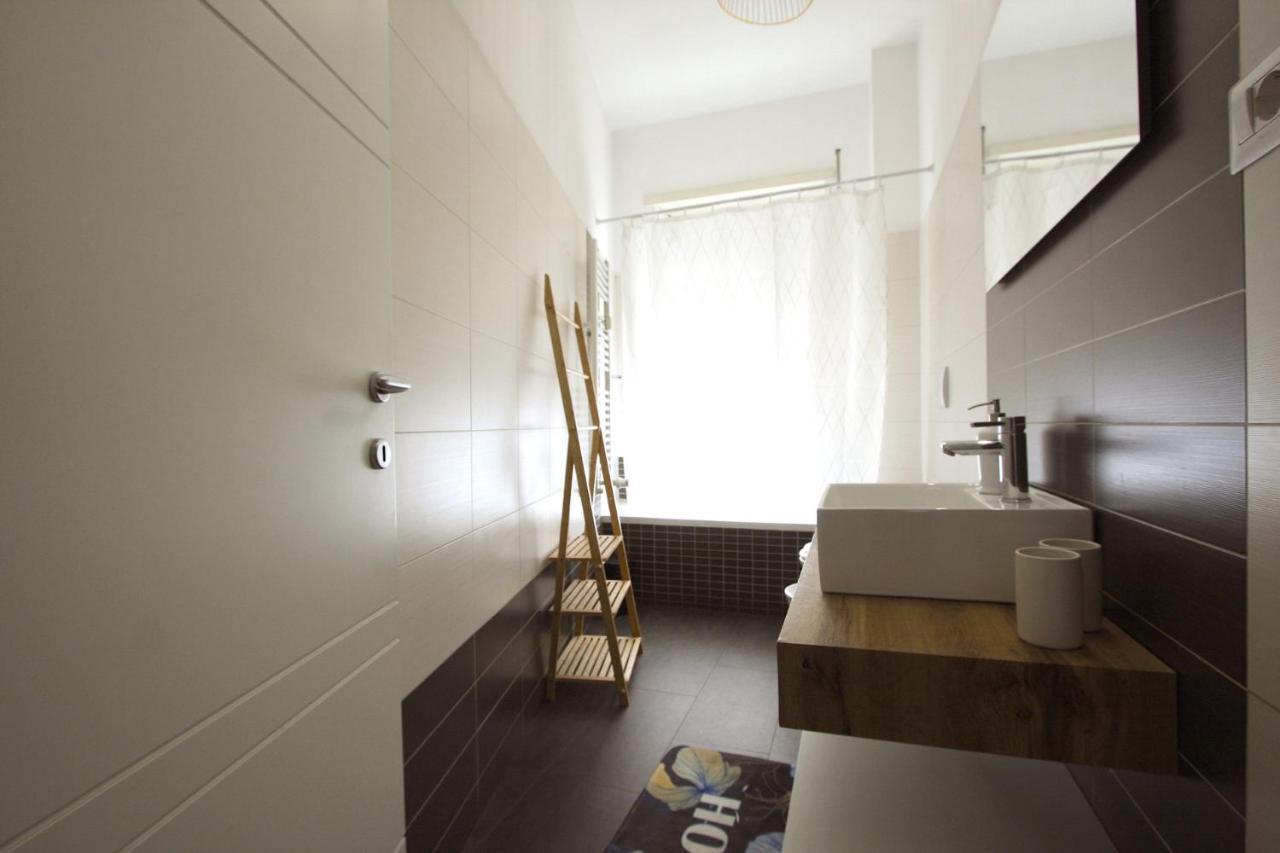 Apartment Piramide House *