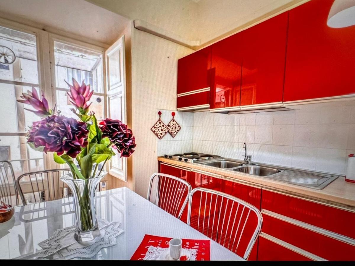 Adorable Flat By Barberini Trevi Fountain Apartment *