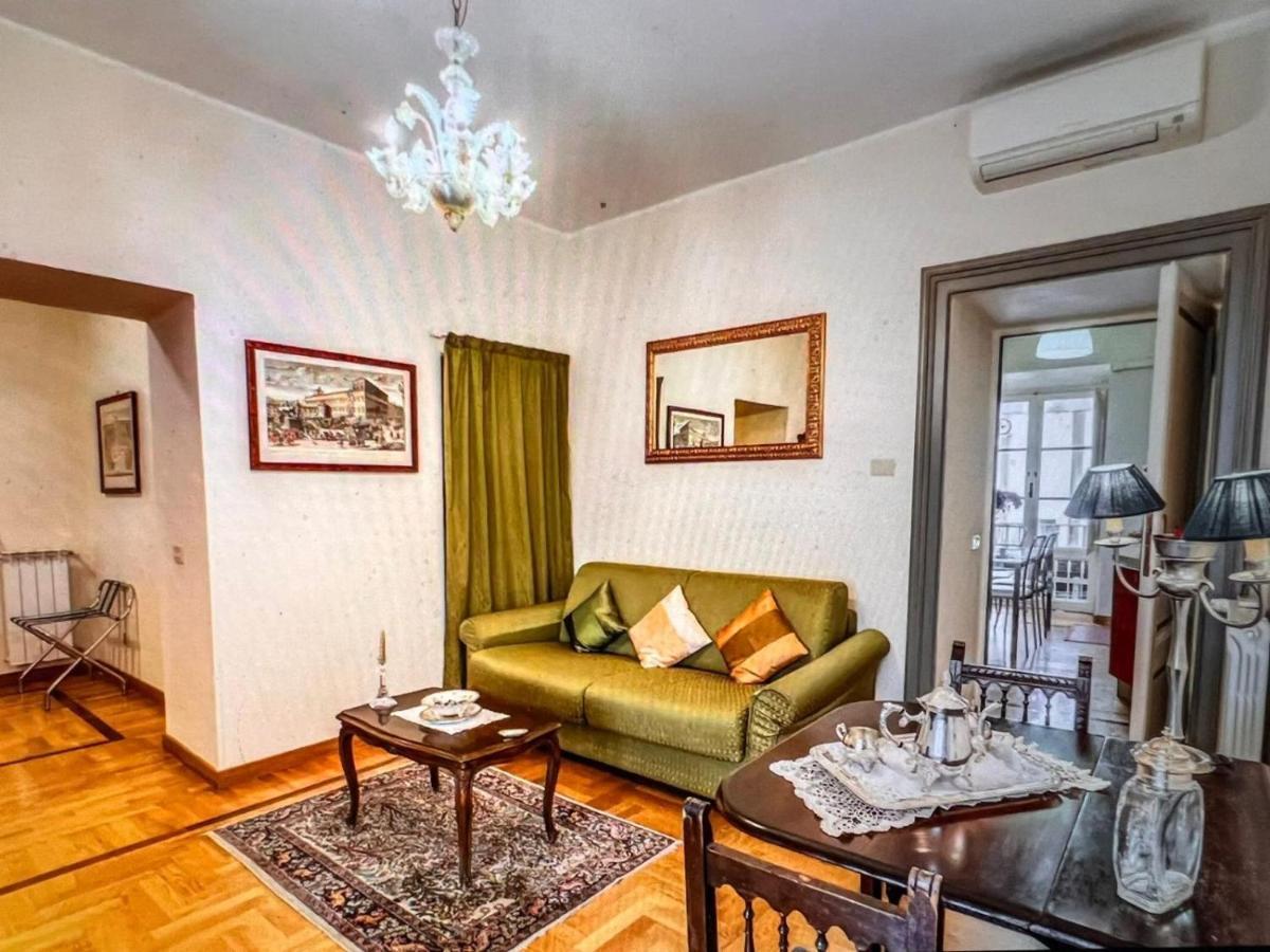 Adorable Flat By Barberini Trevi Fountain Rome