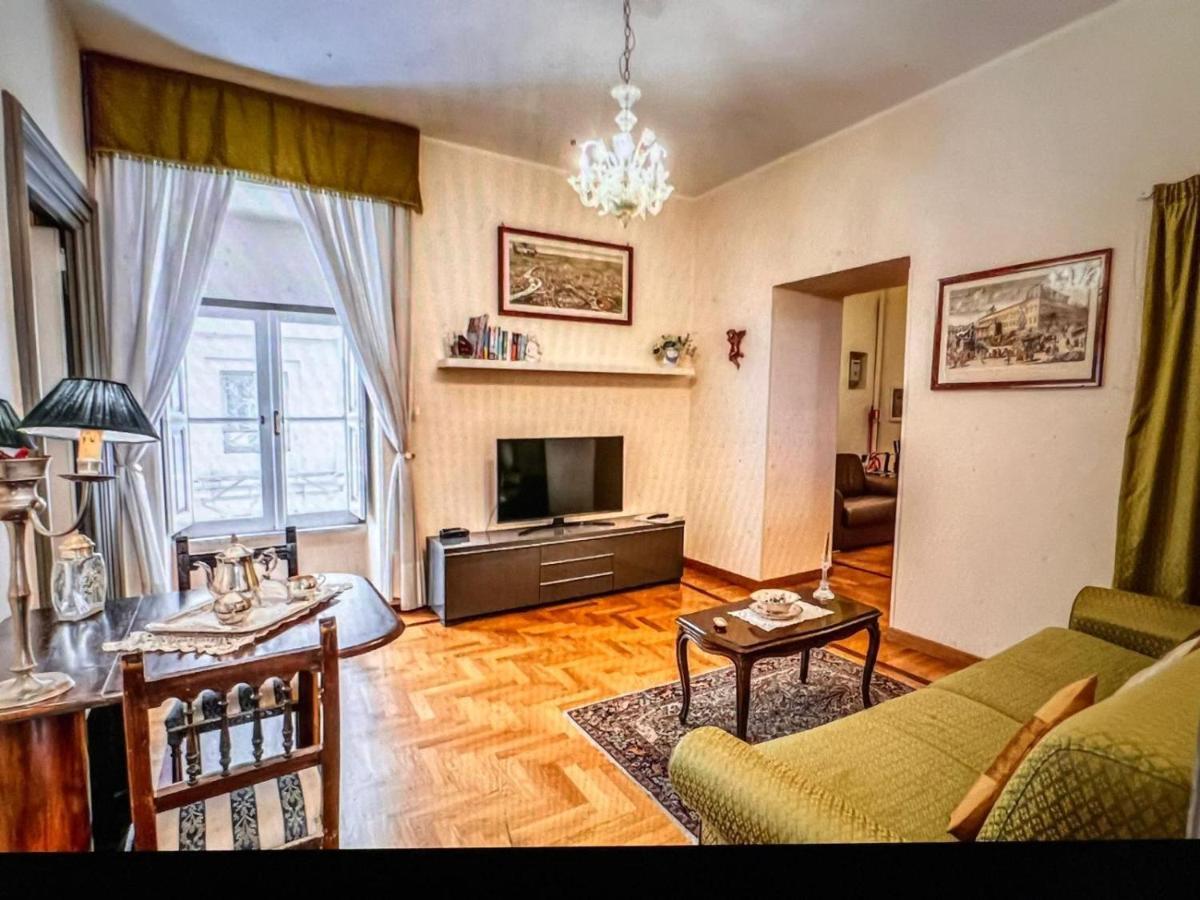 Apartment Adorable Flat By Barberini Trevi Fountain Rome