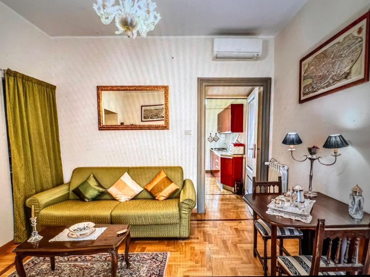 Adorable Flat By Barberini Trevi Fountain * Rome