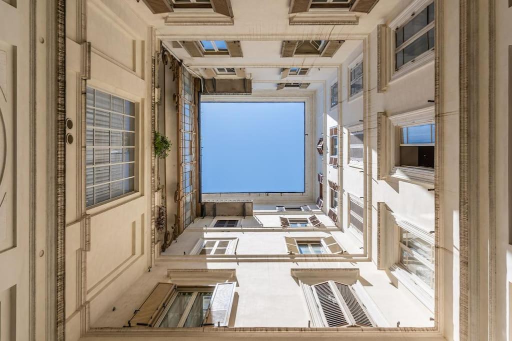 Apartment Adorable Flat By Barberini Trevi Fountain Rome