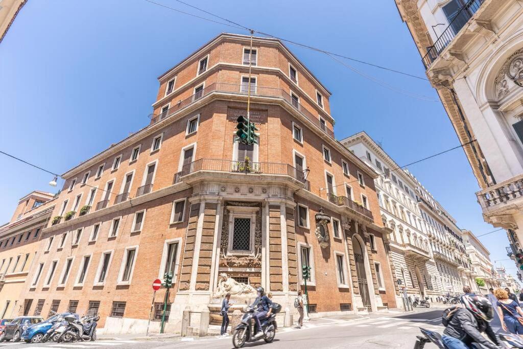 Adorable Flat By Barberini Trevi Fountain Apartment Rome
