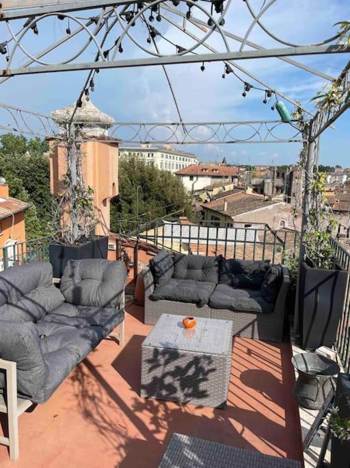 Apartment The View In Trastevere Rome