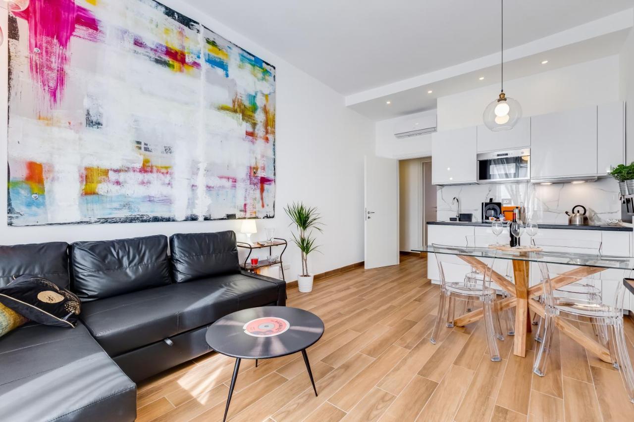 Lovely Two-room In The Center Of Appartamento *