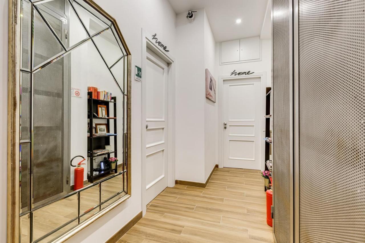 Lovely Two-room In The Center Of Roma