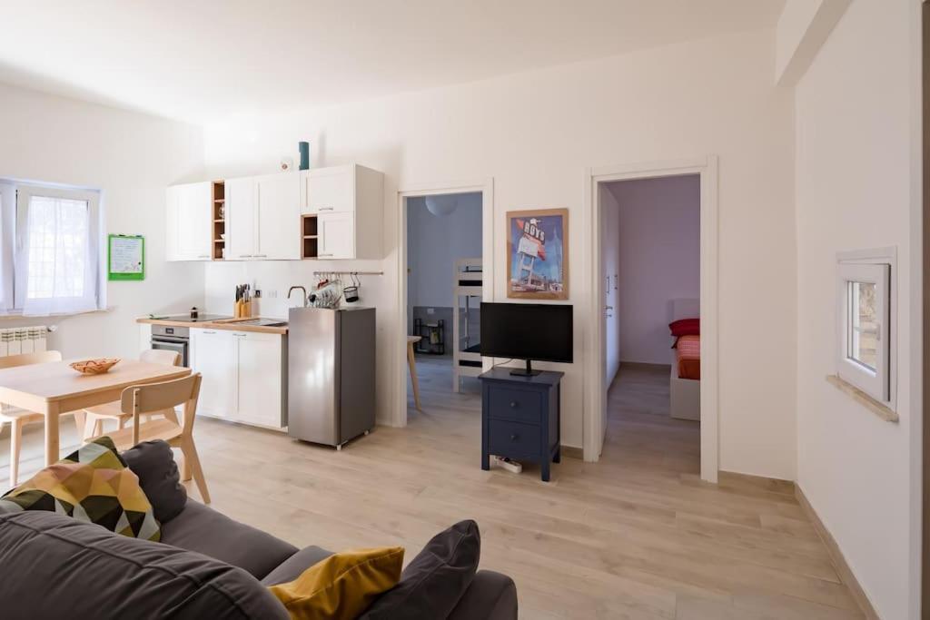Casetta Con Giardino Apartment *